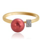 Anel de Prata com Banho de Ouro com Pérola Vermelha de Água Doce e Topázio Branco