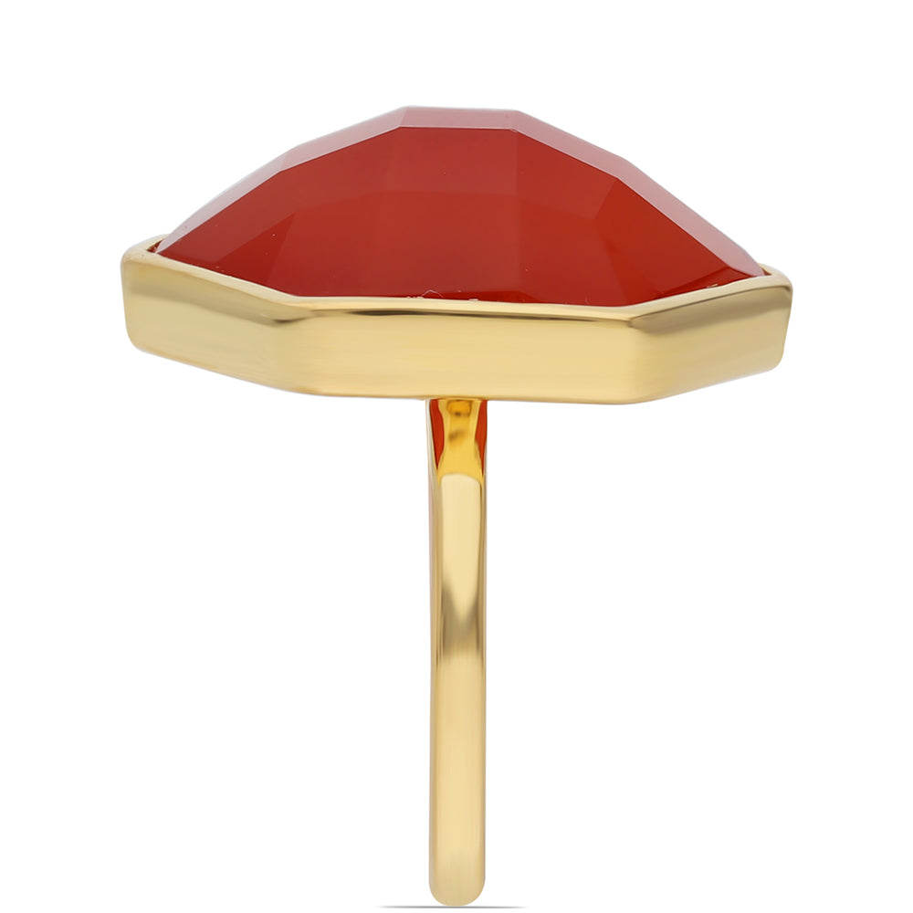 Anel de Prata com Banho de Ouro com Ónix Vermelho  Contraste: Cabeca de Veado (800)