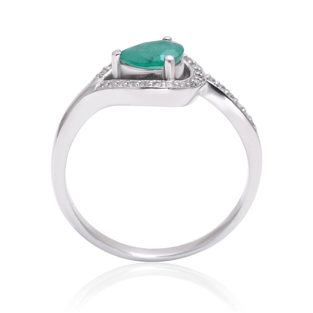 Anel de Prata com Esmeralda do Brasil e Topázio Branco  Contraste: Cabeca de Veado (800)