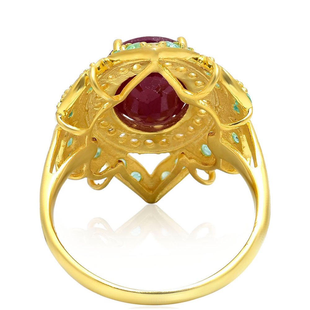 Anel de Prata com Banho de Ouro com Rubi de Madagáscar e Esmeralda do Brasil  Contraste: Cabeca de Veado (800)