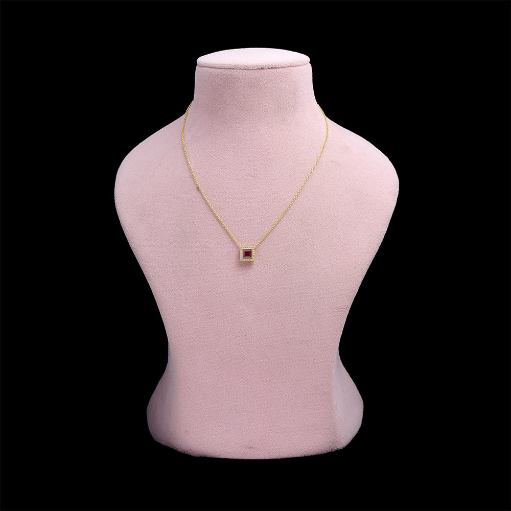 Colar de Prata com Banho de Ouro com Rubi de Madagáscar e Topázio Branco  Contraste: Cabeca de Veado (800)