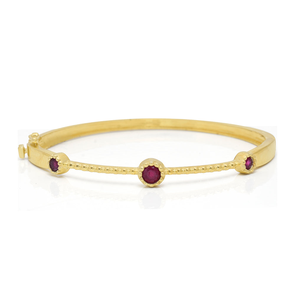 Pulseira de Prata com Banho de Ouro com Rubi de Madagáscar  Contraste: Cabeca de Veado (800)