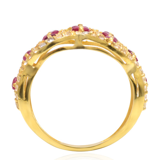 Anel de Prata com Banho de Ouro com Rubi de Madagáscar e Topázio Branco  Contraste: Cabeca de Veado (800)