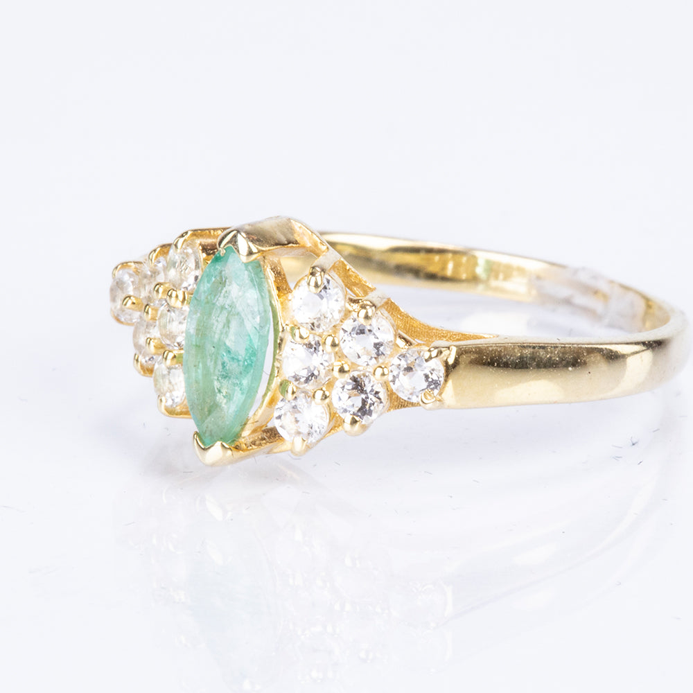 Anel de Prata com Banho de Ouro com Esmeralda do Brasil e Topázio Branco 5 