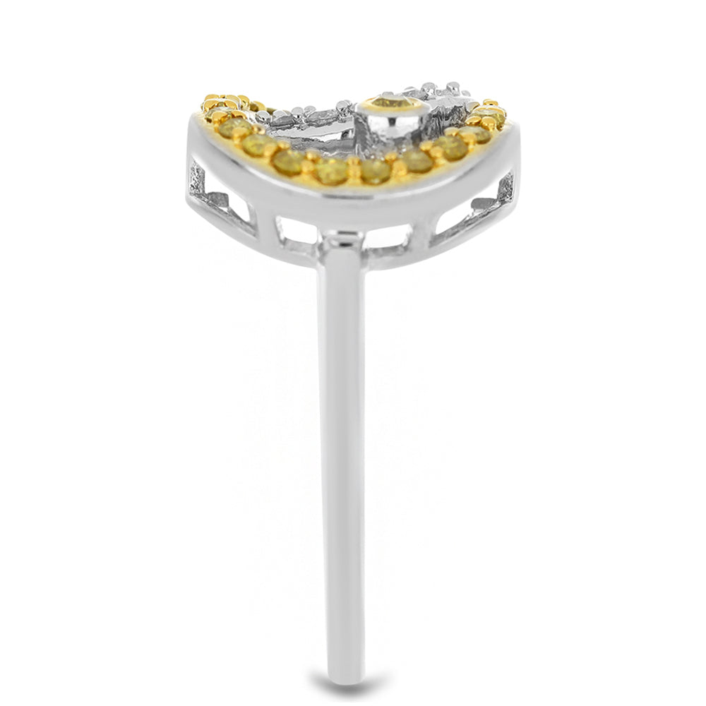 Anel de Prata com Diamante Amarelo e Diamante Branco  Contraste: Cabeca de Veado (800) 4 