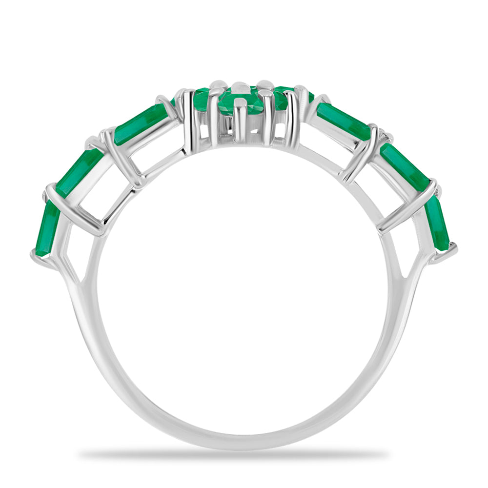 Anel de Prata com Esmeralda do Brasil  Contraste: Cabeca de Veado (800)