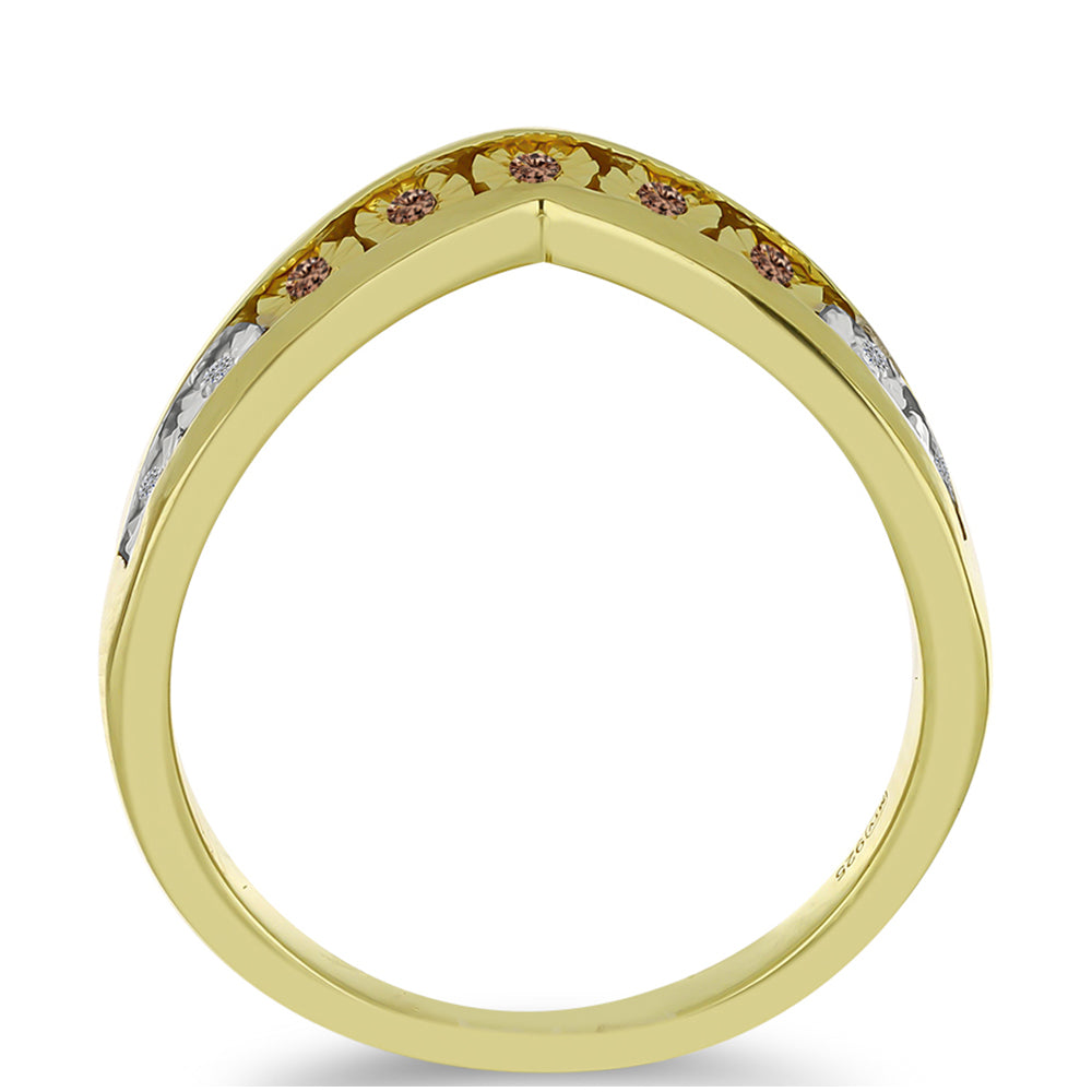 Anel de Prata com Banho de Ouro com Diamante Champanhe e Diamante Branco  Contraste: Cabeca de Veado (800)