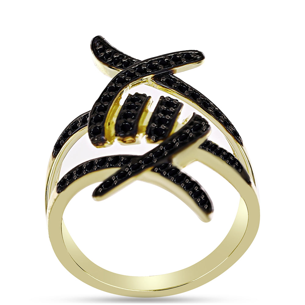 Anel de Prata com Banho de Ouro com Espinela Preta  Contraste: Cabeca de Veado (800)