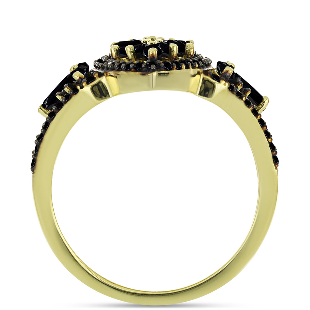 Anel de Prata com Banho de Ouro com Espinela Preta  Contraste: Cabeca de Veado (800)