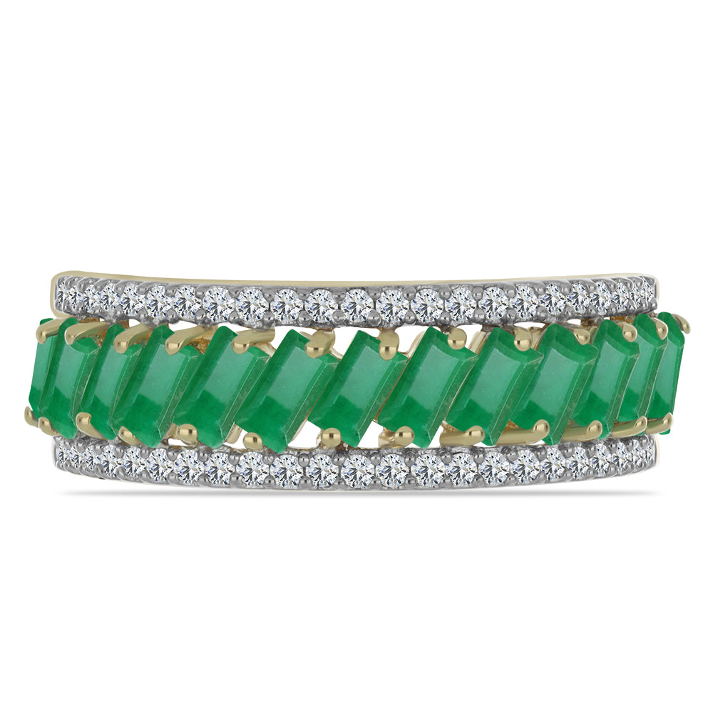 Anel de Prata com Banho de Ouro com Esmeralda do Brasil e Topázio Branco  Contraste: Cabeca de Veado (800)