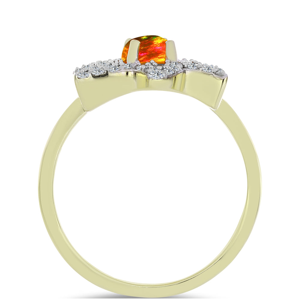 Anel de Prata com Banho de Ouro com Opala Fogo Americano e Topázio Branco  Contraste: Cabeca de Veado (800)