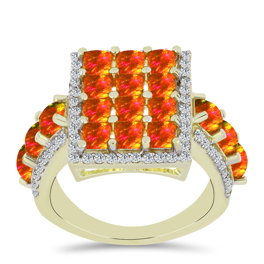 Anel de Prata com Banho de Ouro com Opala Fogo Americano e Topázio Branco  Contraste: Cabeca de Veado (800)