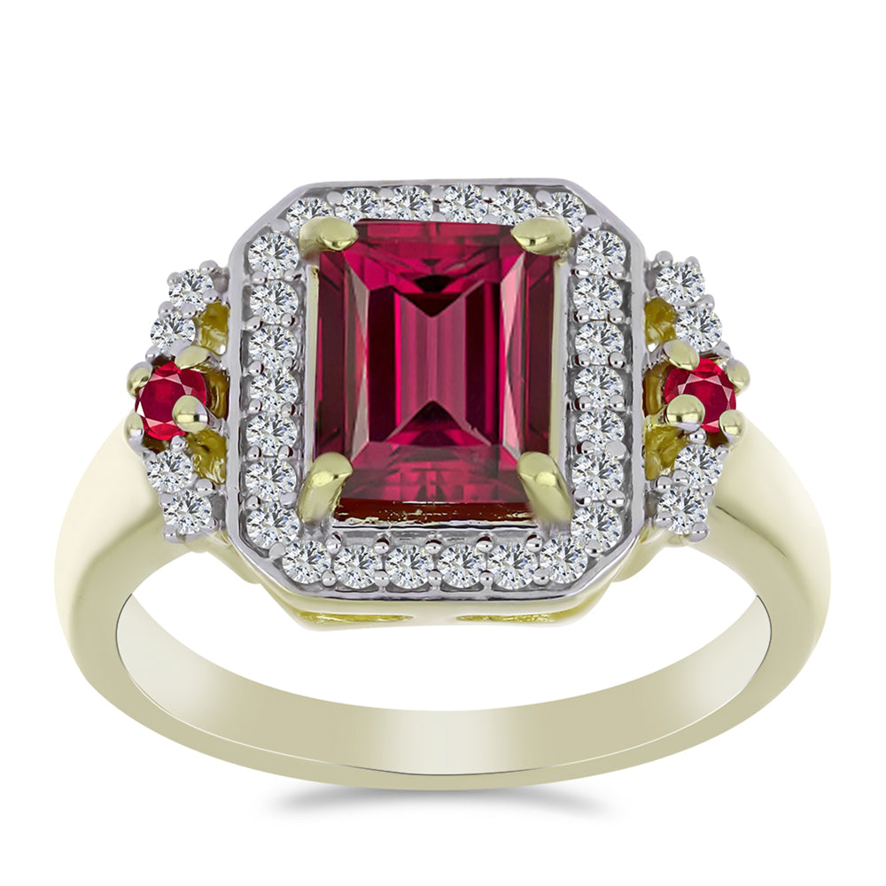 Anel de Prata com Banho de Ouro com Rubi de Madagáscar e Topázio Branco  Contraste: Cabeca de Veado (800)