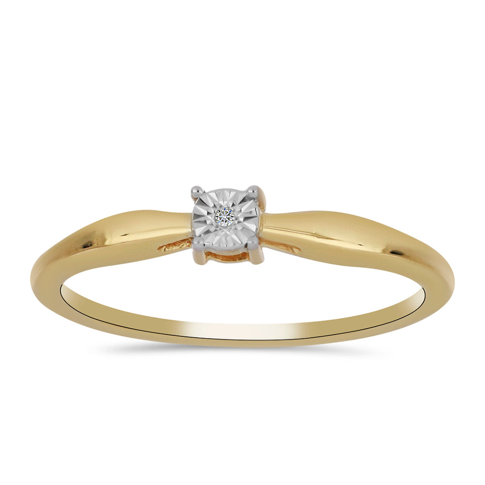 Anel de Prata com Banho de Ouro com Diamante Branco