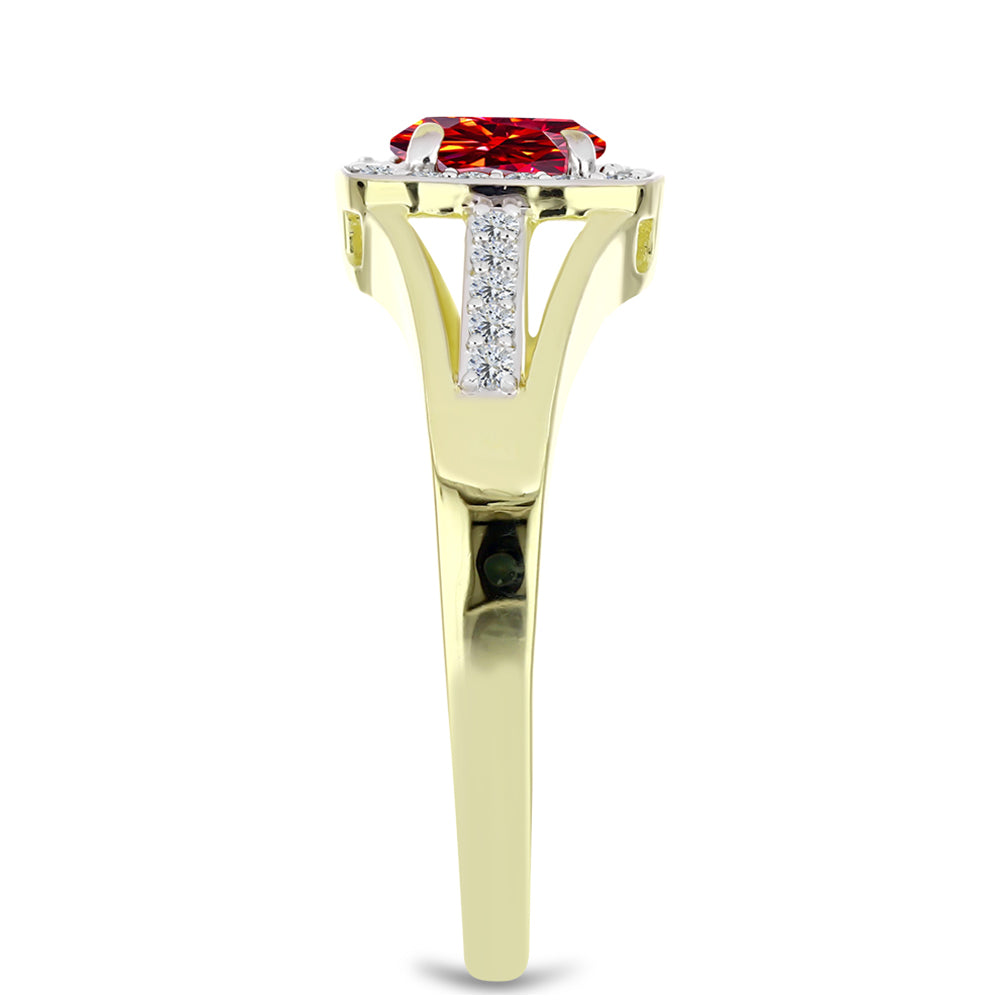 Anel de Prata com Banho de Ouro com Moissanite Vermelho Majestoso e Topázio Branco  Contraste: Cabeca de Veado (800)