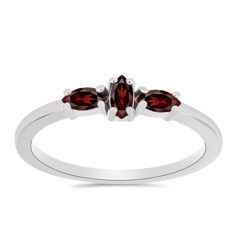 Anel de Prata com Granada de Barton