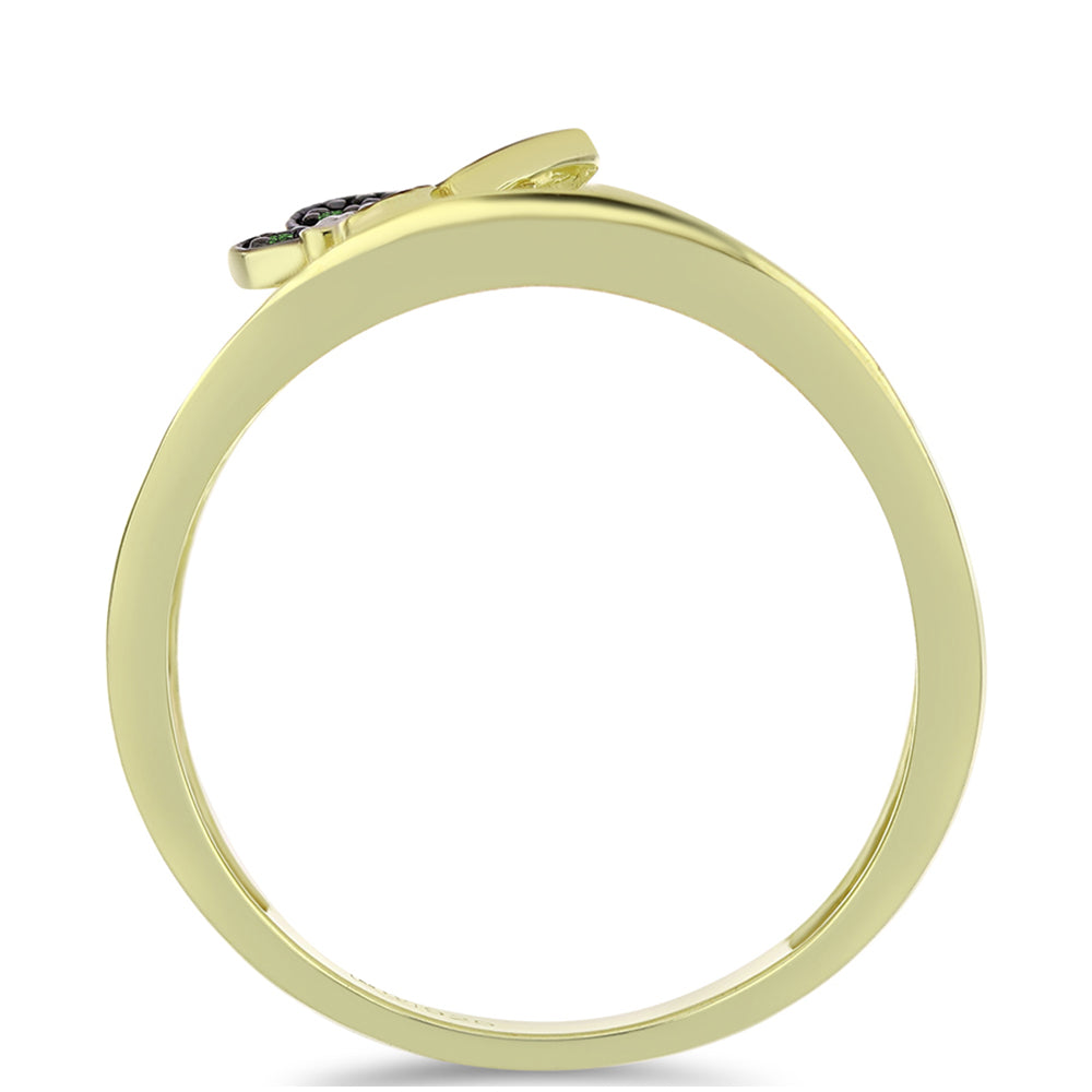 Anel de Prata com Banho de Ouro com Diamante Verde e Diamante Branco  Contraste: Cabeca de Veado (800)