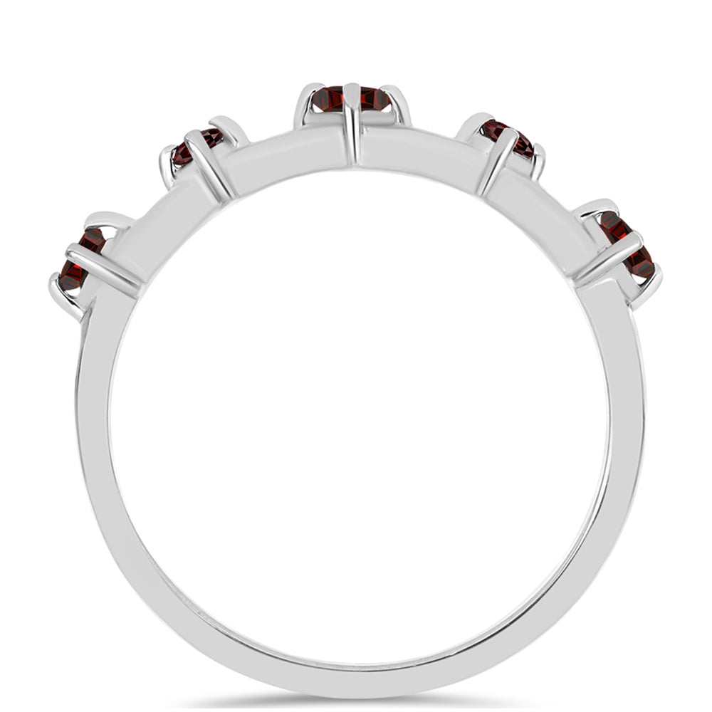 Anel de Prata com Granada de Barton