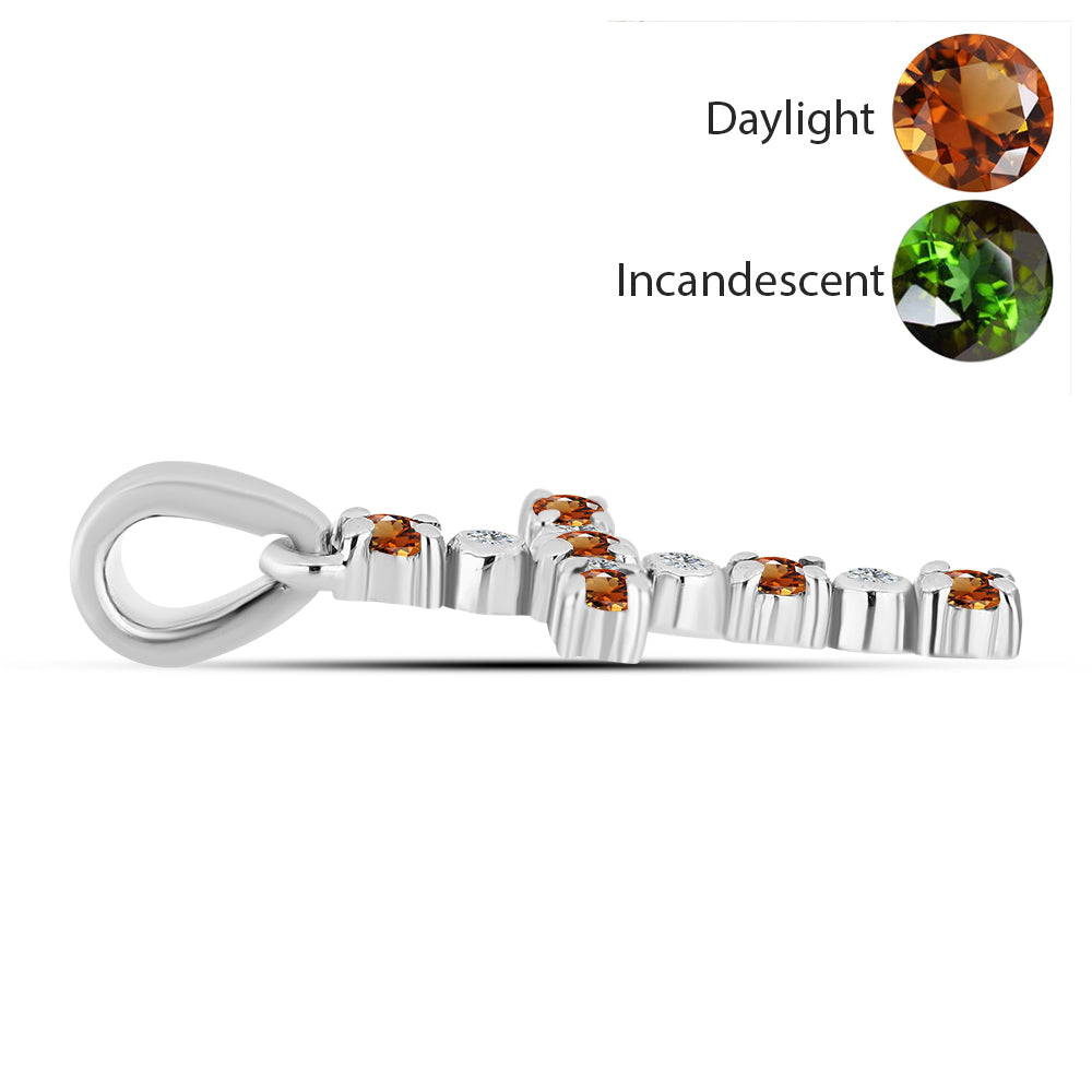 Cruz Pendente de Prata com Zultanite da Anatólia certificado e cultivado em laboratório e Topázio Branco 2 