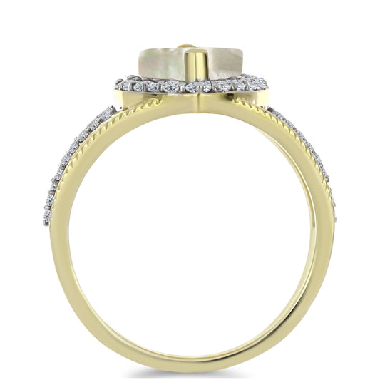 Anel de Prata com Banho de Ouro com Mãe de Pérola e Topázio Branco  Contraste: Cabeca de Veado (800)