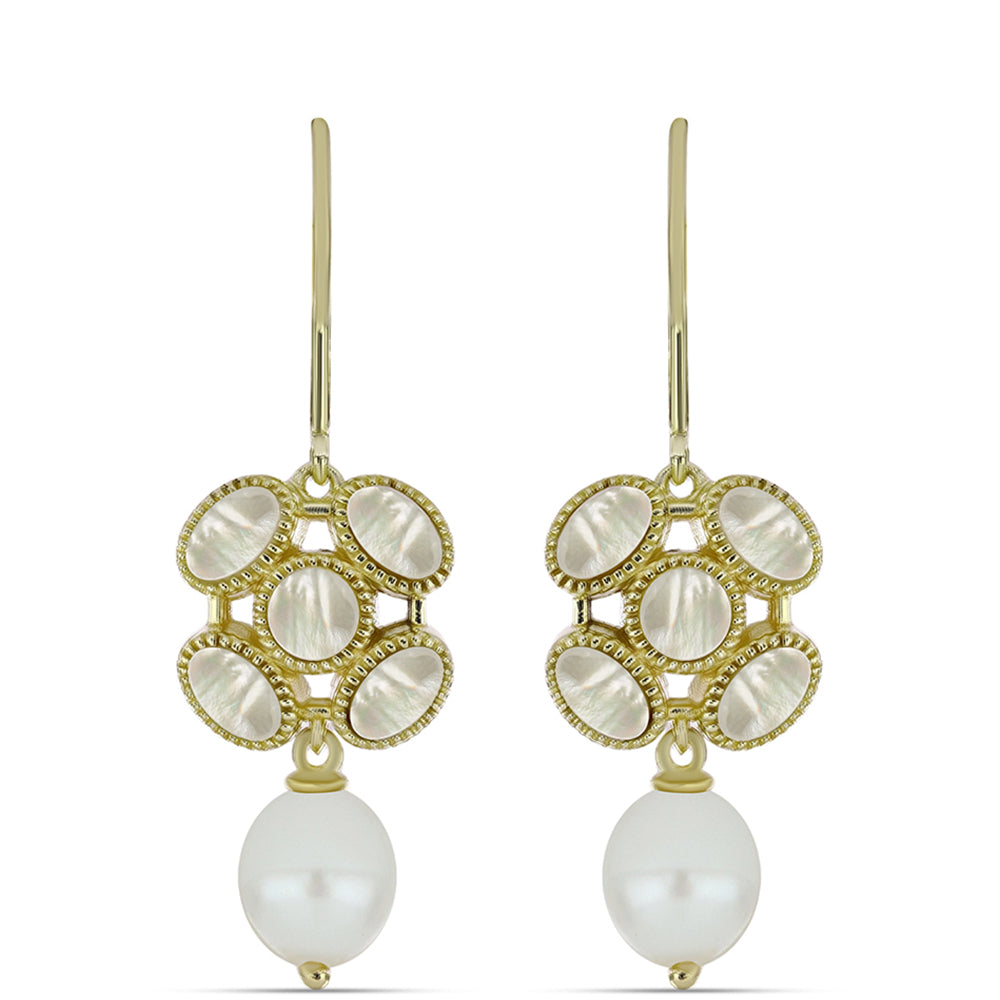 Brincos de Prata com Banho de Ouro com Mãe de Pérola e Pérola Branca de Água Doce