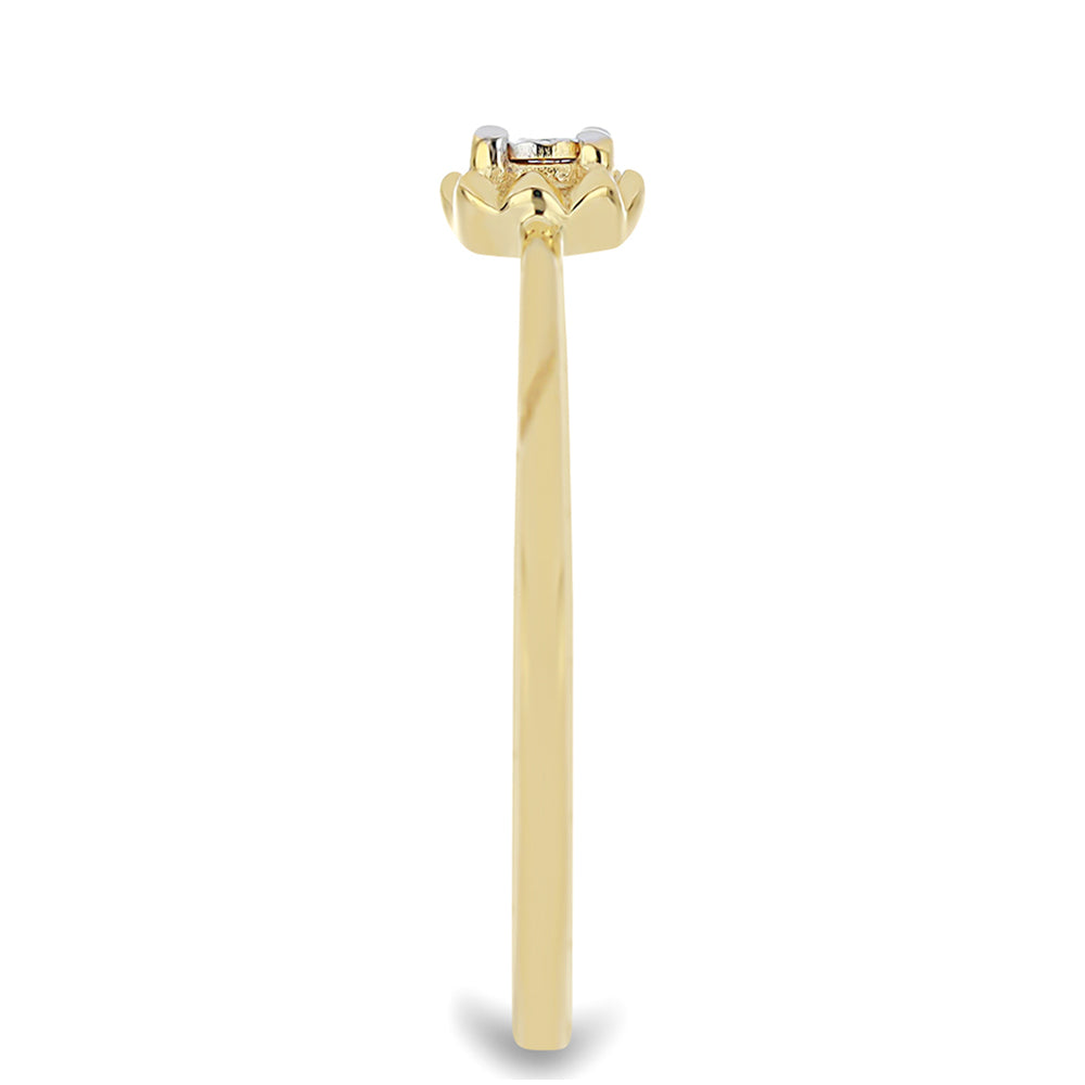 Anel de Prata com Banho de Ouro com Diamante Branco