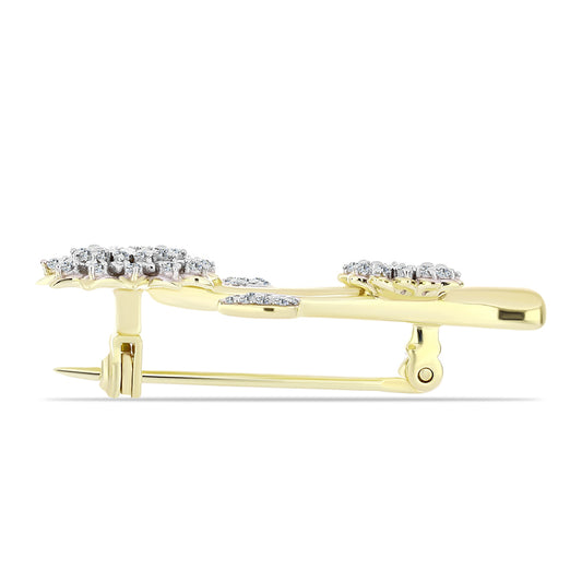 Alfinete de Prata com Banho de Ouro com Diamante Branco e Topázio Branco  Contraste: Cabeca de Veado (800)