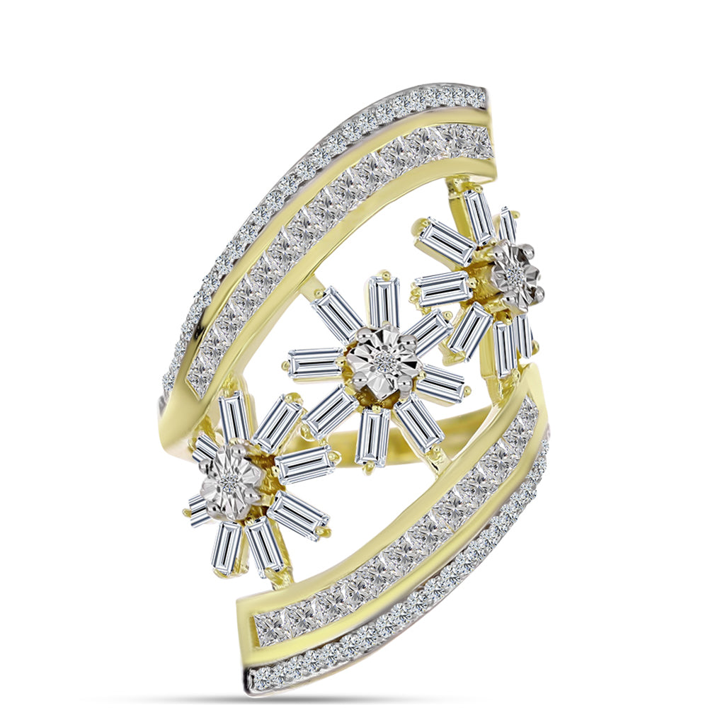 Anel de Prata com Banho de Ouro com Diamante Branco e Zircão Branco  Contraste: Cabeca de Veado (800)