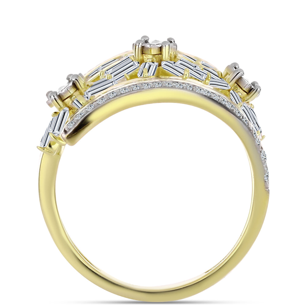Anel de Prata com Banho de Ouro com Diamante Branco e Zircão Branco  Contraste: Cabeca de Veado (800)