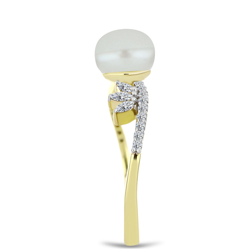 Anel de Prata com Banho de Ouro com Pérola Branca de Água Doce e Zircão Branco