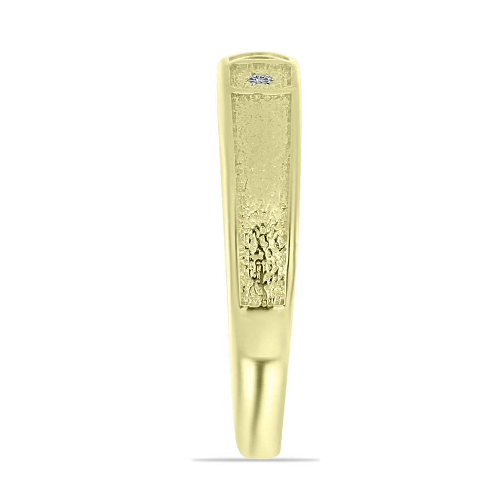 Anel de Prata com Banho de Ouro com Diamante Branco