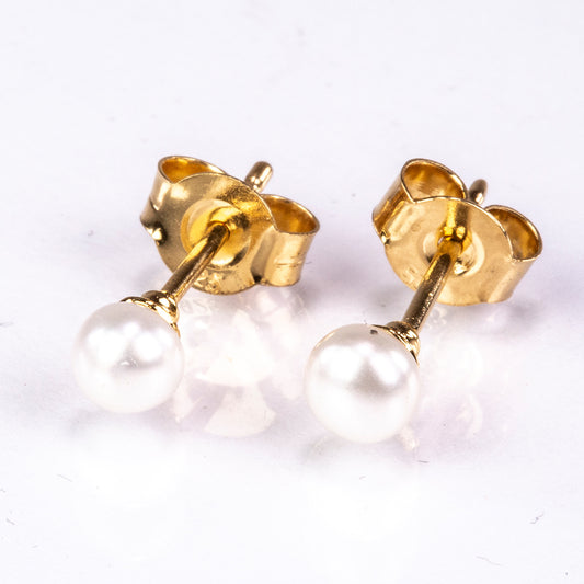 Brincos de Prata com Banho de Ouro com Pérola Branca de Água Doce
