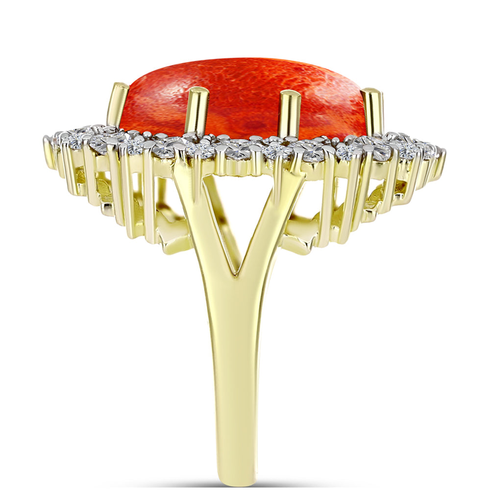 Anel de Prata com Banho de Ouro com Coral Esponja Vermelha e Zircão Branco  Contraste: Cabeca de Veado (800)