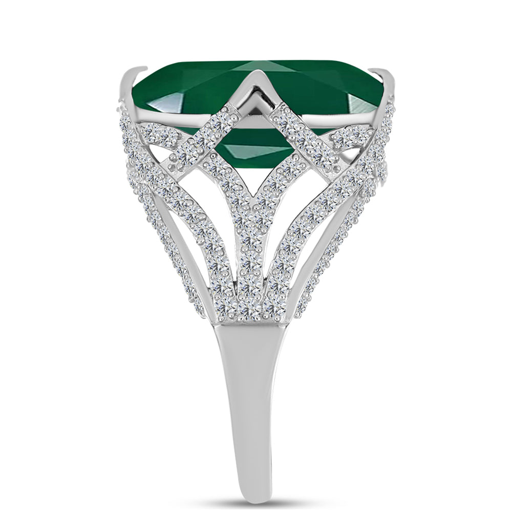 Anel de Prata com Calcedônia Verde e Topázio Branco  Contraste: Cabeca de Veado (800)