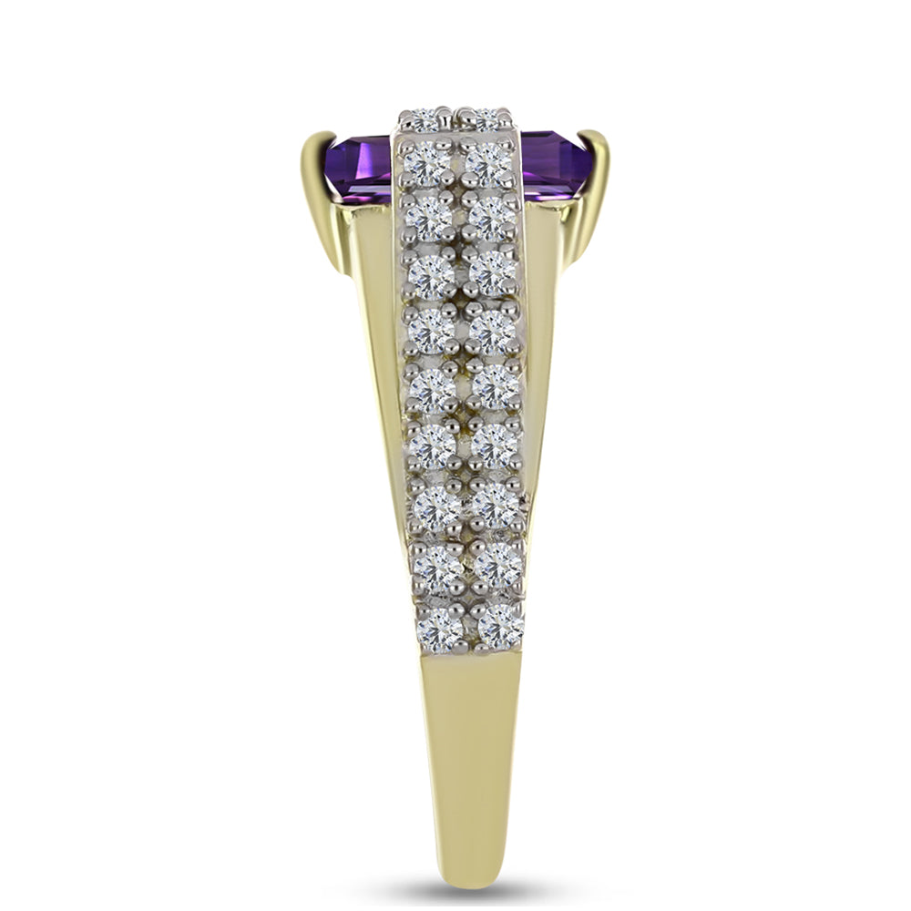 Anel de Prata com Banho de Ouro com Ametista de Marrocos e Topázio Branco  Contraste: Cabeca de Veado (800)