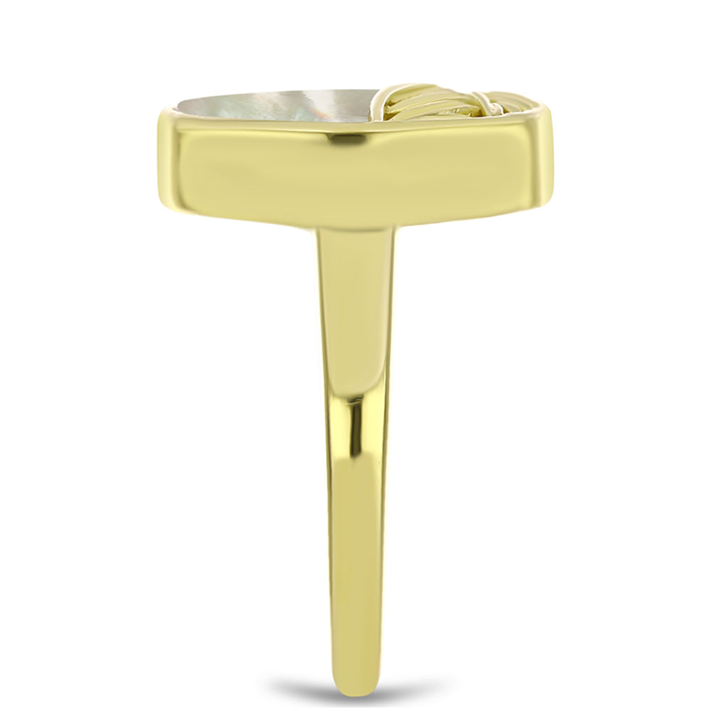 Anel de Prata com Banho de Ouro com Mãe de Pérola  Contraste: Cabeca de Veado (800)