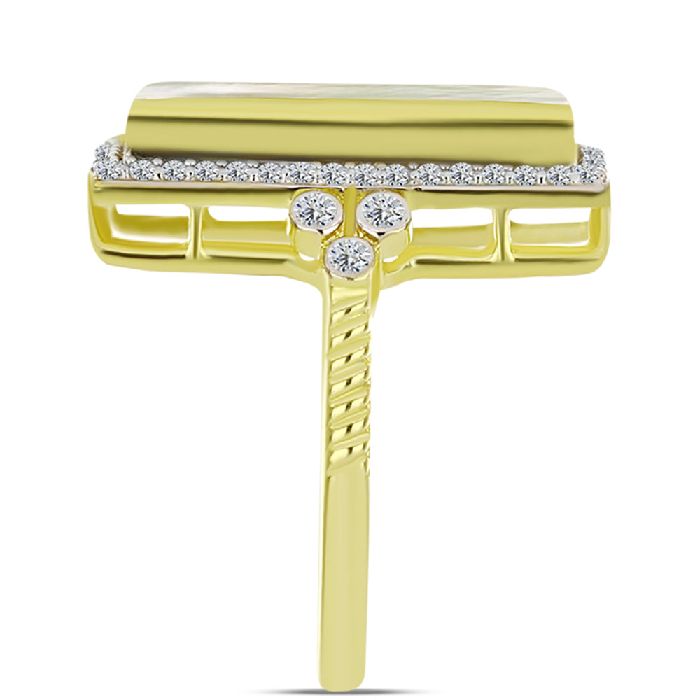 Anel de Prata com Banho de Ouro com Mãe de Pérola e Topázio Branco  Contraste: Cabeca de Veado (800)