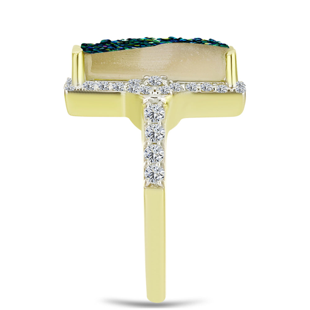 Anel de Prata com Banho de Ouro com Drusy Verde e Topázio Branco  Contraste: Cabeca de Veado (800)