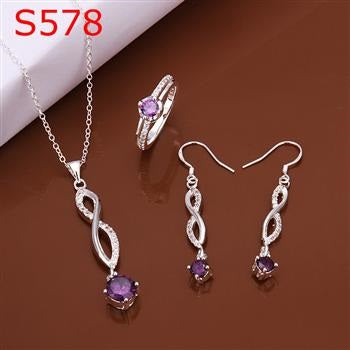 Conjunto de Liga de Ouro com Cristal Emporia® Roxo ( Colar+Brincos+Anel )