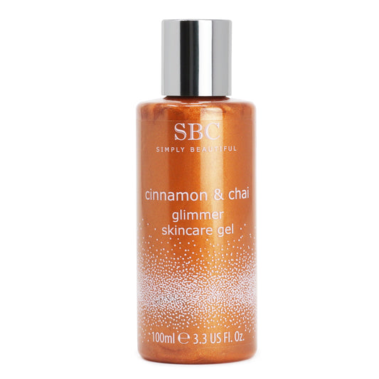 Gel radiante para o rosto e corpo de Canela & Chai com um efeito de brilho de 100 ml,