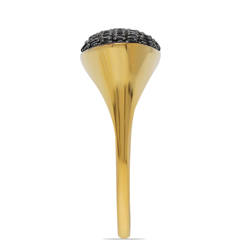 Anel de Prata com Banho de Ouro com Espinela Preta  Contraste: Cabeca de Veado (800)