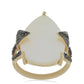 Anel de Prata com Banho de Ouro com Mãe de Pérola e Marcassite  Contraste: Cabeca de Veado (800)